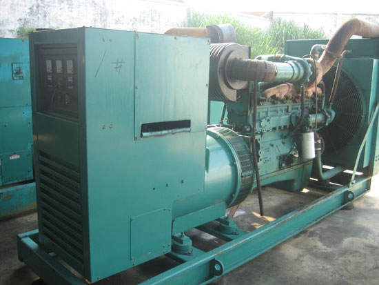 江口租赁发电机- 发电机碳刷磨损的原因是什么