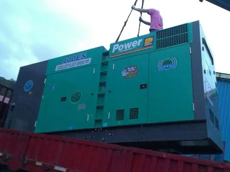 江口柴油发电机组转速不稳定时，如何对发动机进行维护？