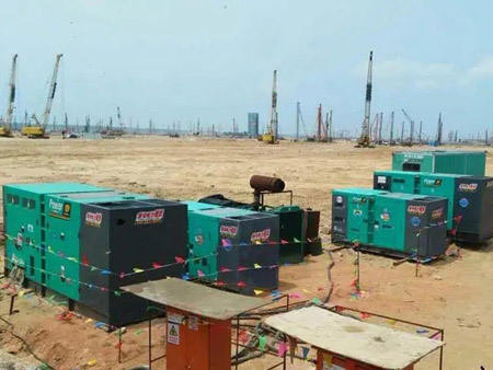 江口如何检查和清洗空气滤清器？