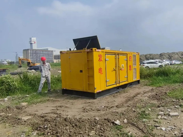 江口200KW柴油发电机机组每小时的油耗量受哪些因素影响？